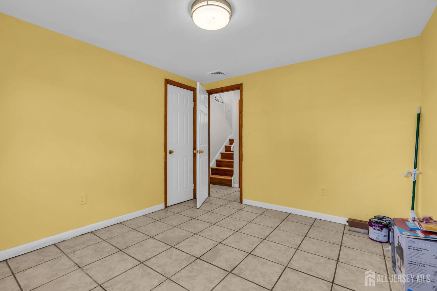 26 Nancy Lane Piscataway NJ 08854