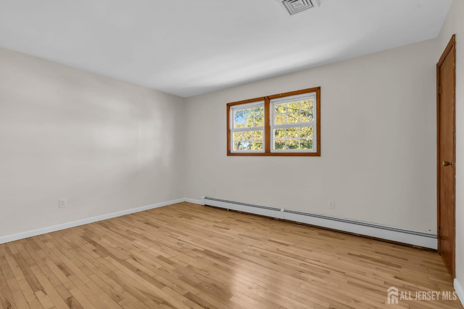 26 Nancy Lane Piscataway NJ 08854
