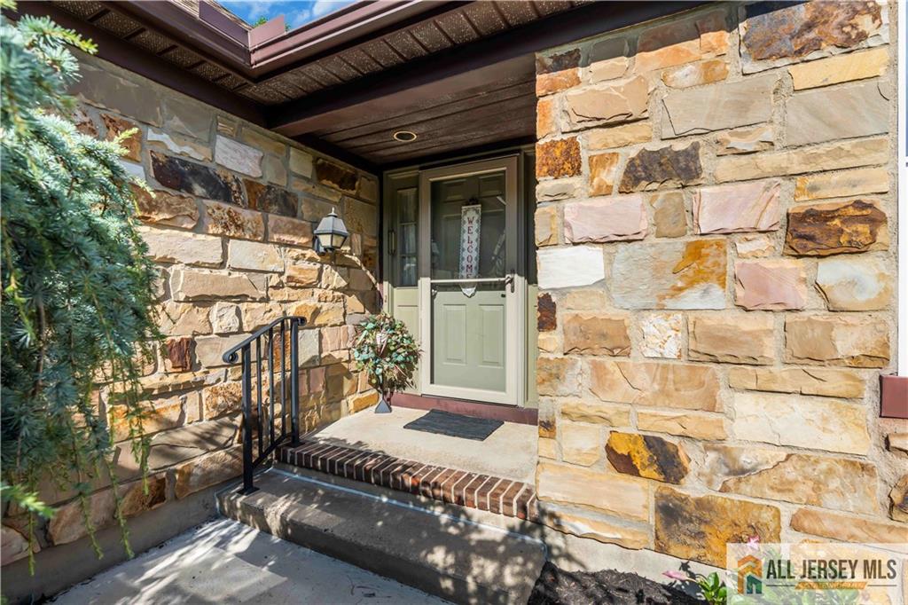 13 Betsy Ross Drive Monroe NJ 08831