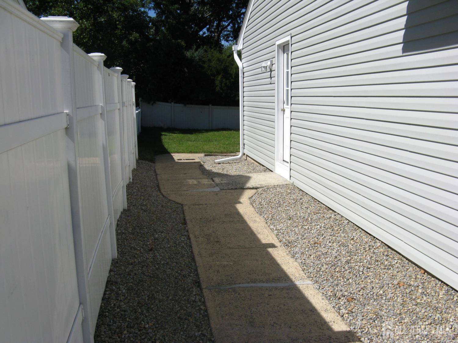 27 Violet Terrace Milltown NJ 08850