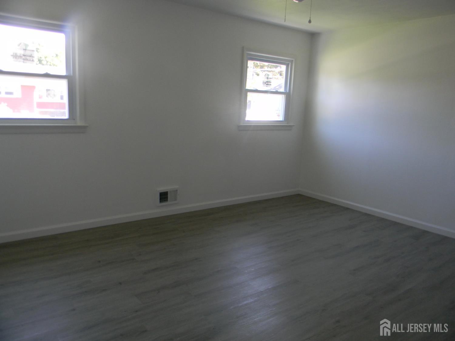 27 Violet Terrace Milltown NJ 08850