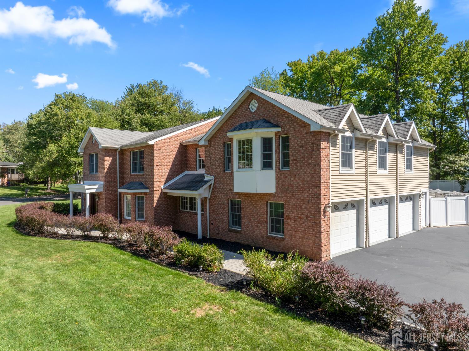 19 Bradford Road Edison NJ 08820