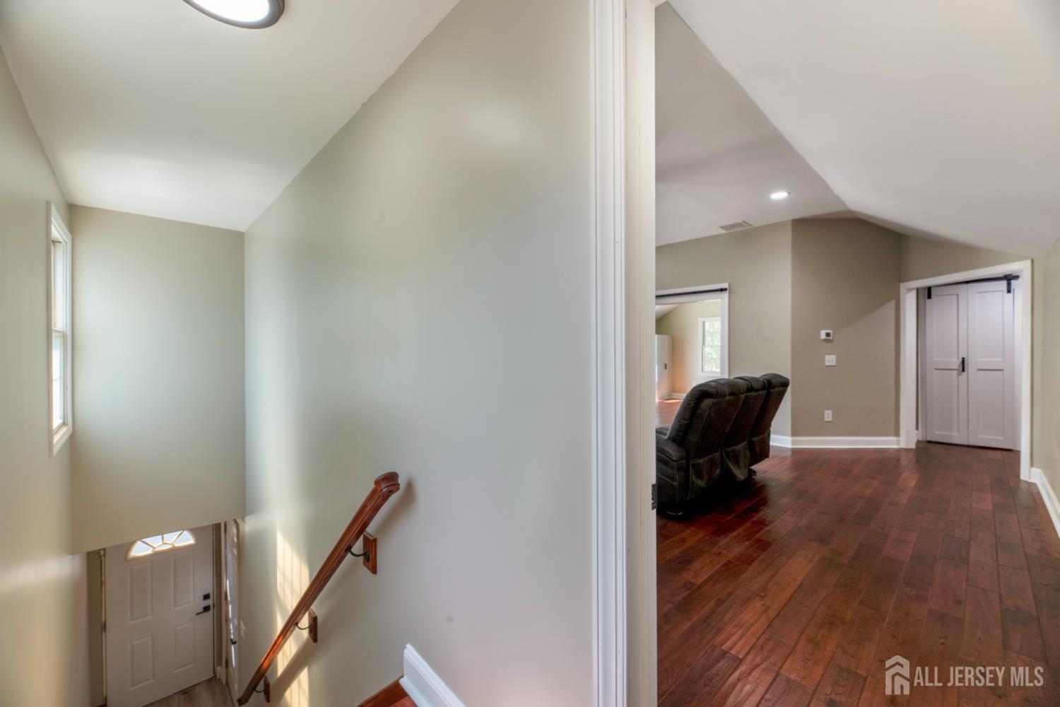 19 Bradford Road Edison NJ 08820