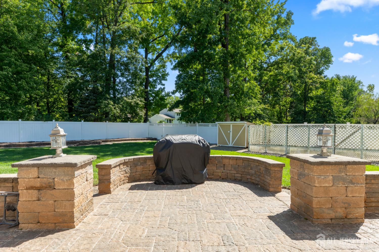 19 Bradford Road Edison NJ 08820