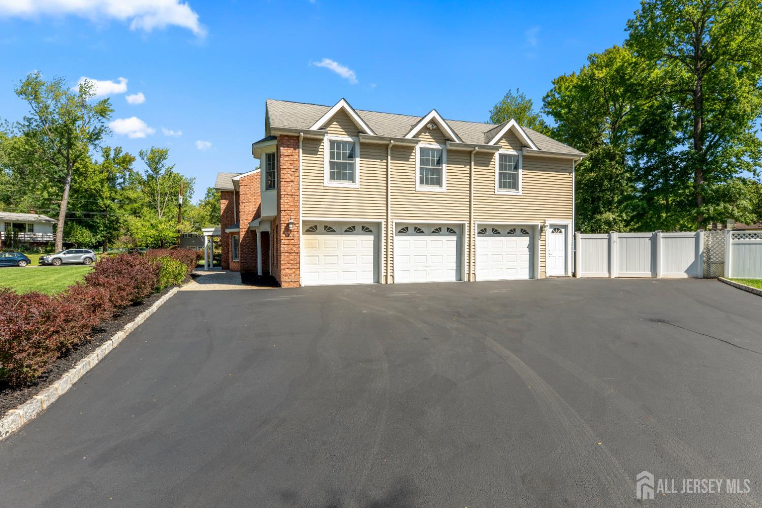 19 Bradford Road Edison NJ 08820