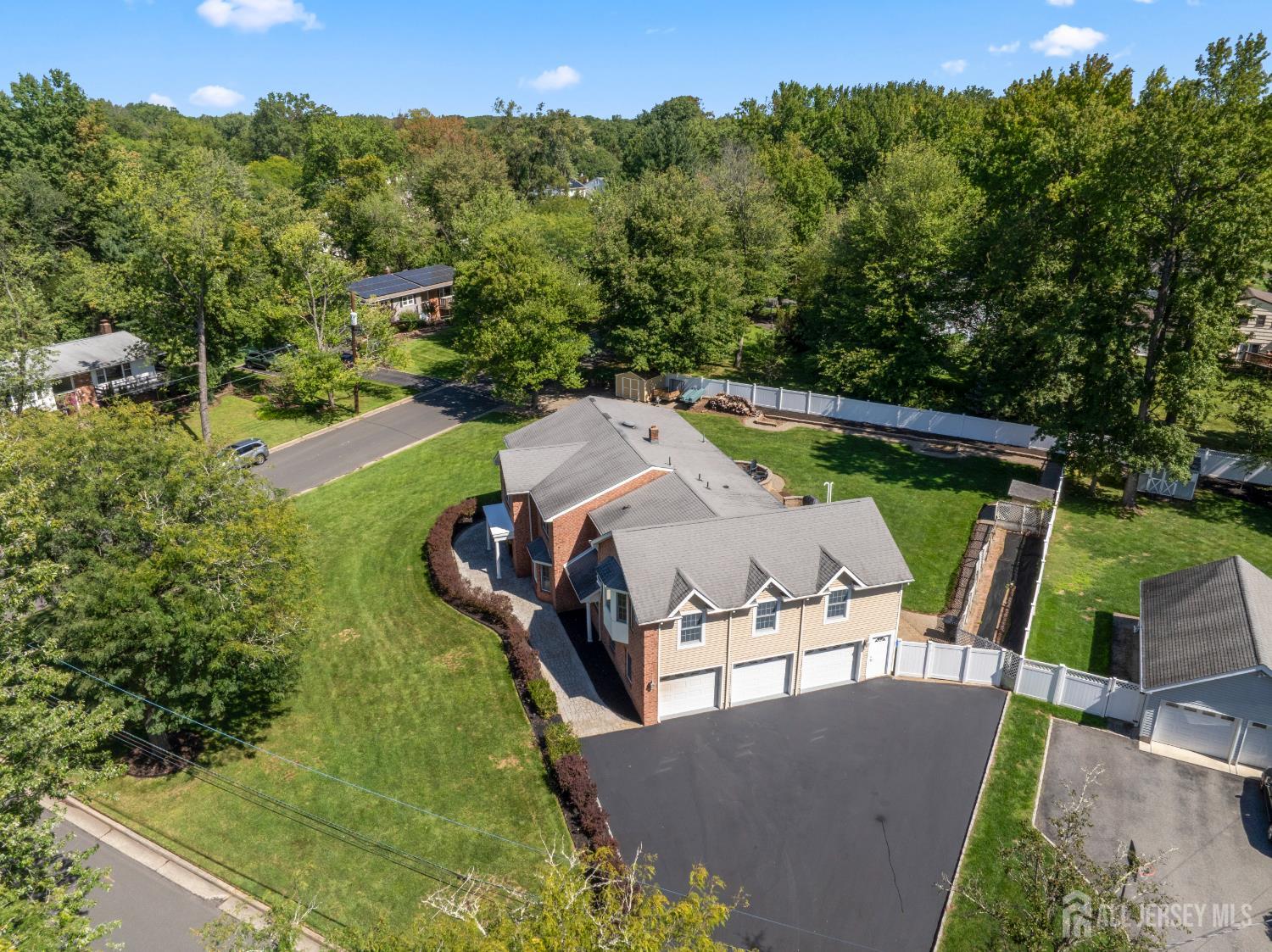19 Bradford Road Edison NJ 08820