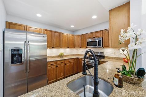 3 Dorchester Drive East Brunswick NJ 08816