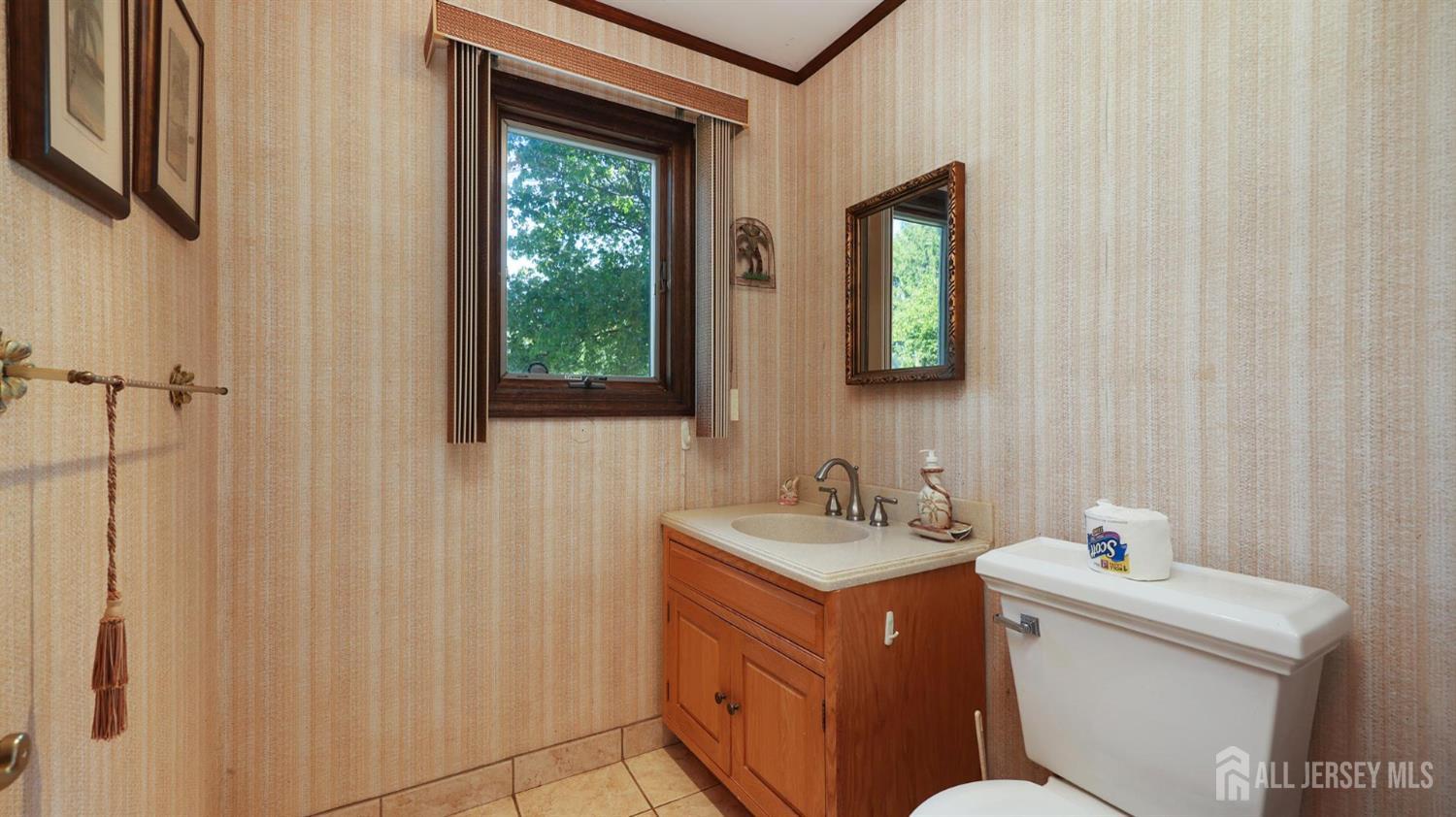 12 Nightingale Street Edison NJ 08820