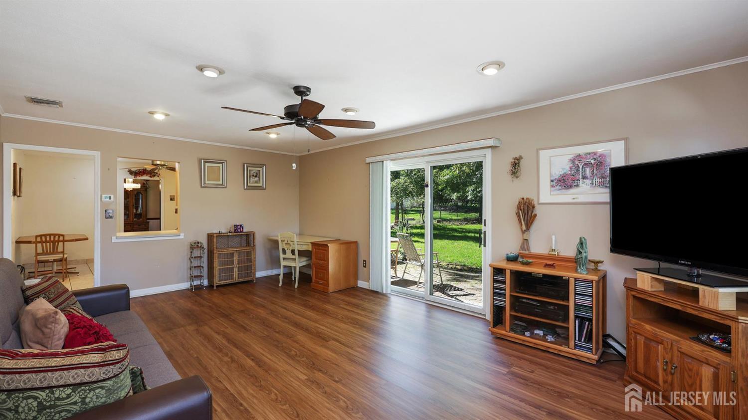 12 Nightingale Street Edison NJ 08820