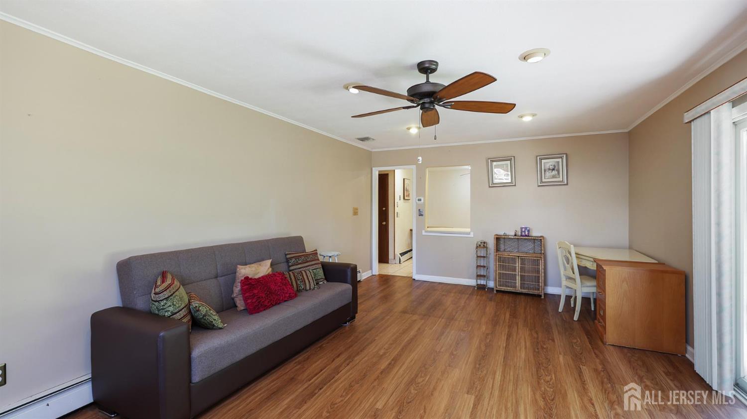 12 Nightingale Street Edison NJ 08820