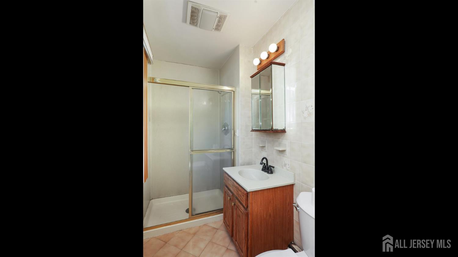12 Nightingale Street Edison NJ 08820