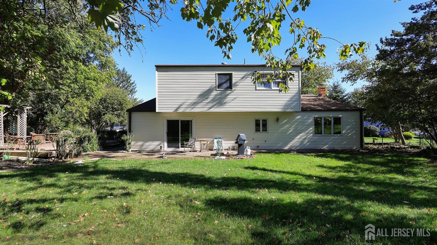 12 Nightingale Street Edison NJ 08820
