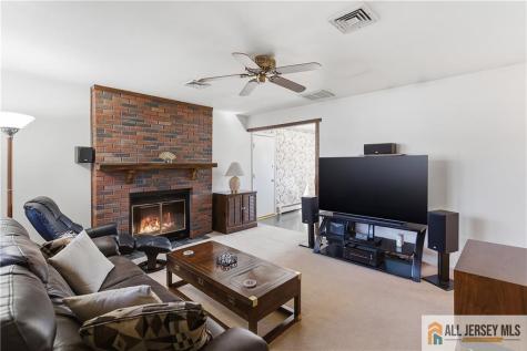 7 Brook Hollow Road Piscataway NJ 08854