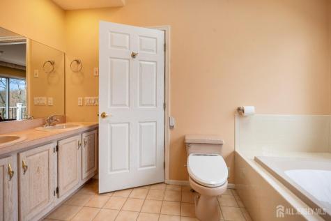 41 Addington Court East Brunswick NJ 08816