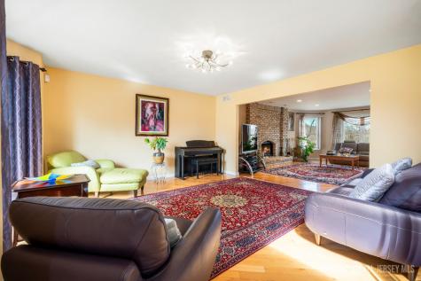 41 Addington Court East Brunswick NJ 08816