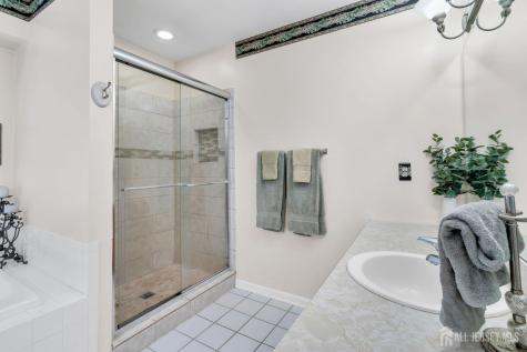 3 Kingfisher Court Jackson NJ 08527