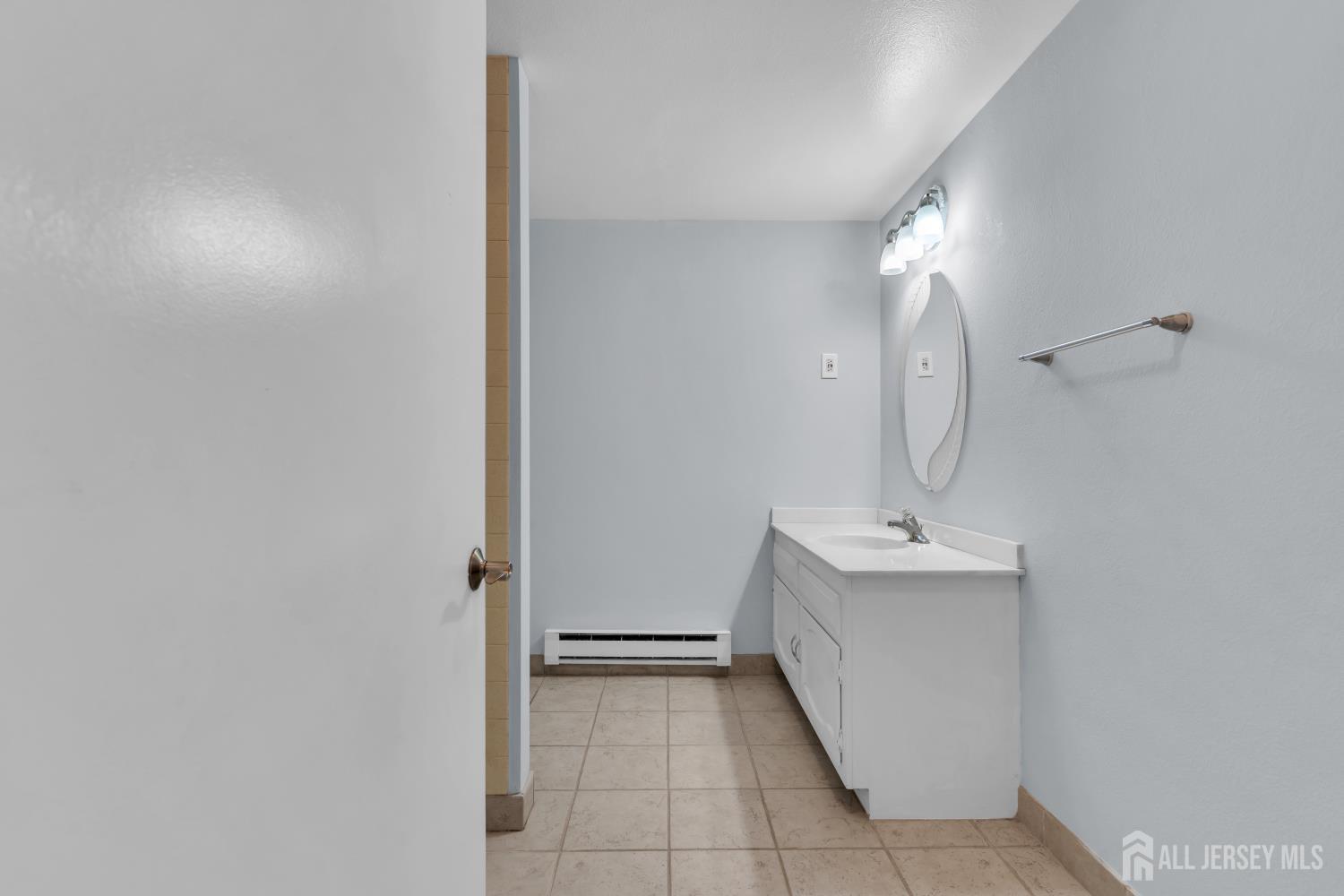 452-A Roxbury Lane Monroe NJ 08831