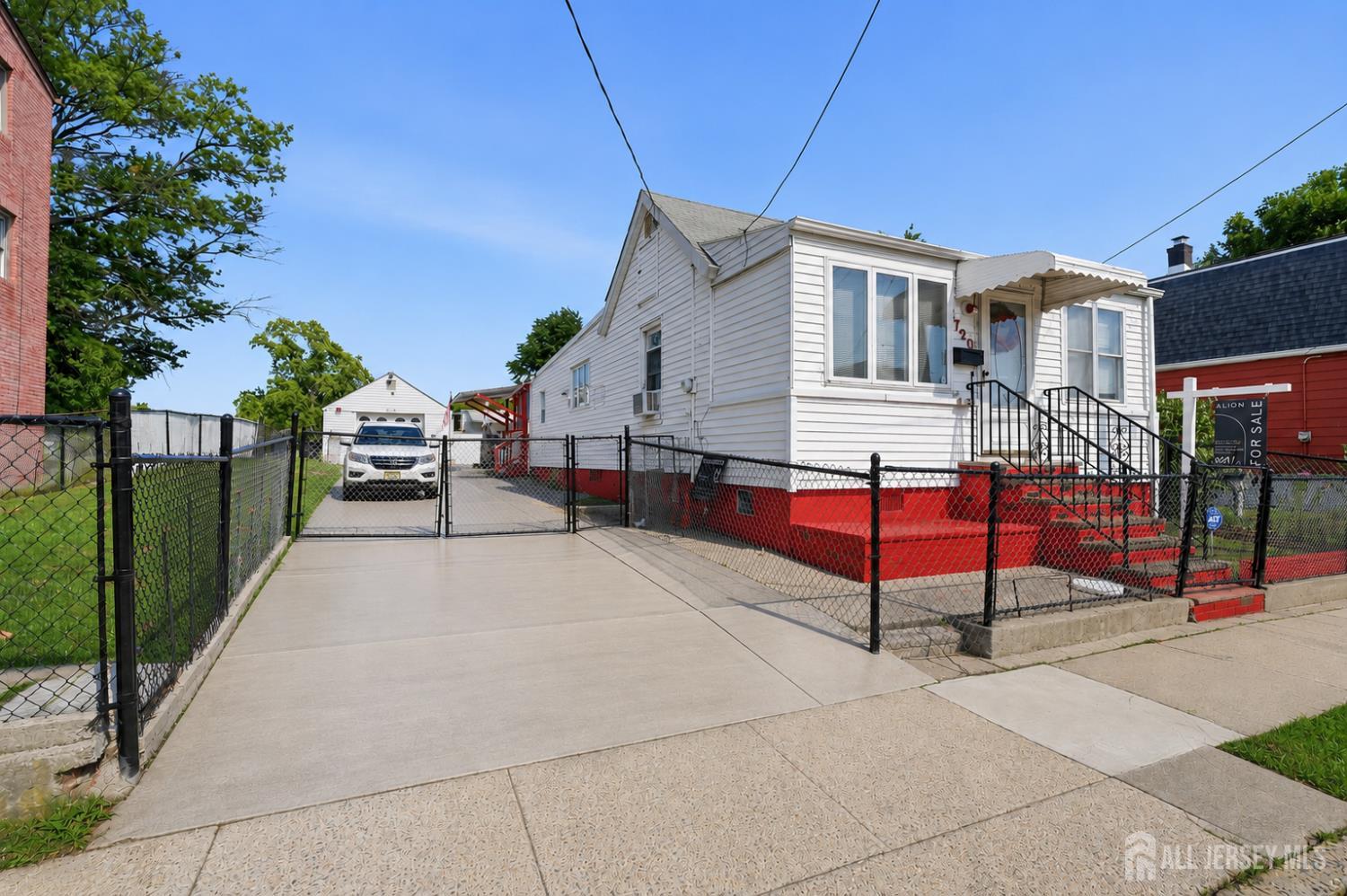720 Mary Street Perth Amboy NJ 08861