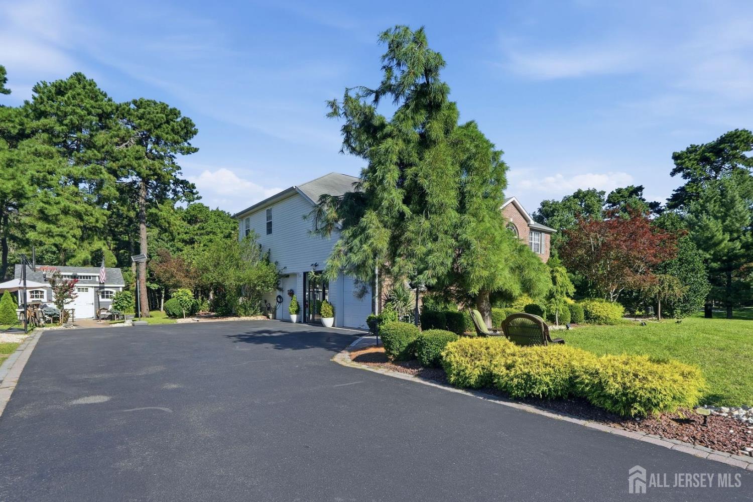 2 Butternut Lane Monroe NJ 08831