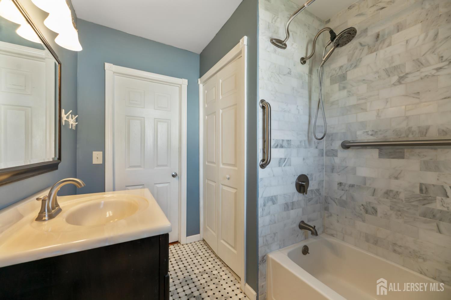 1912 Oxford Avenue South Plainfield NJ 07080