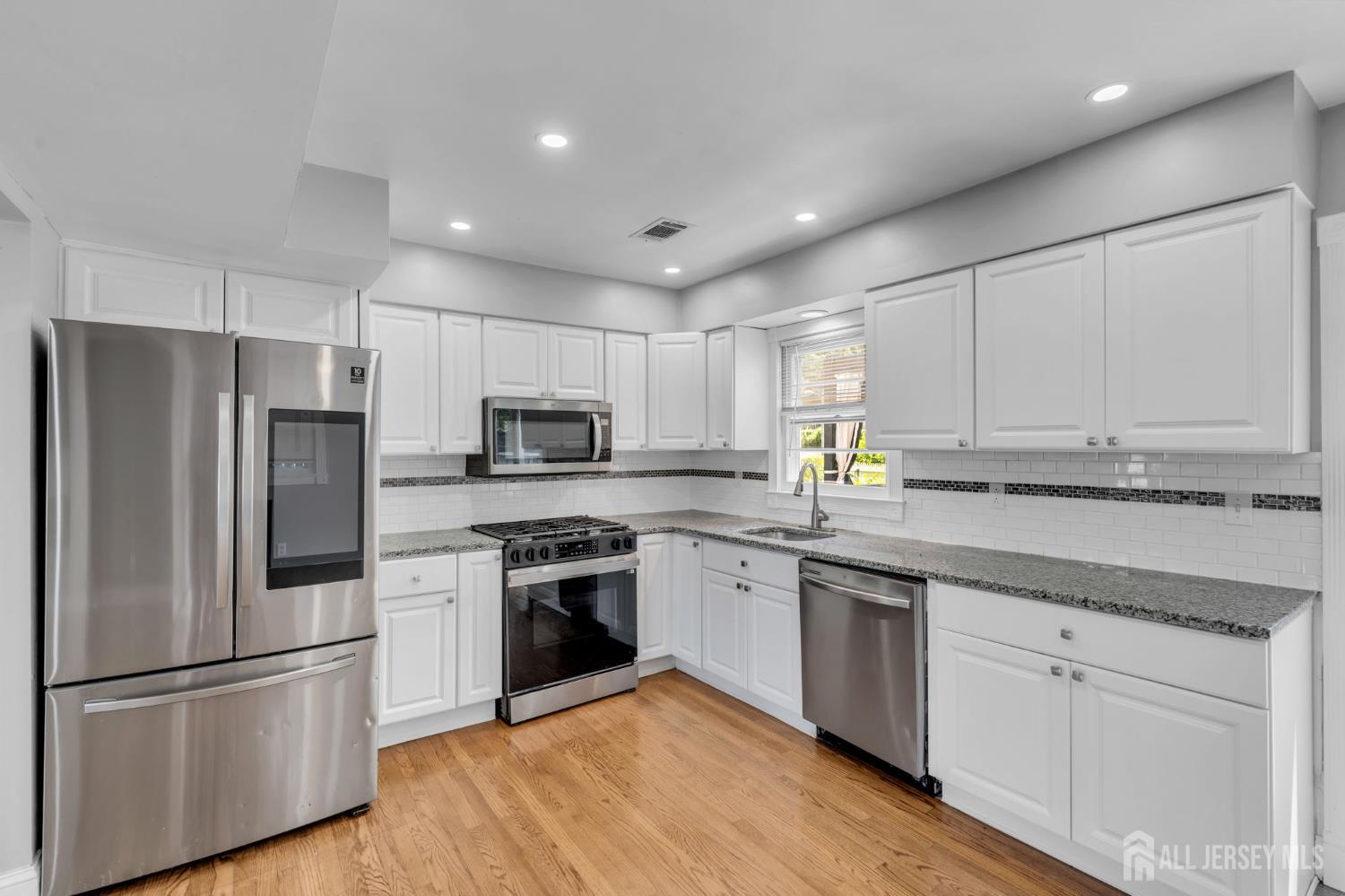 76 Clifton Street Edison NJ 08817