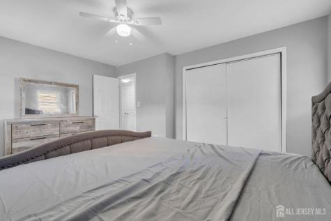 76 Clifton Street Edison NJ 08817