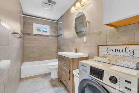 76 Clifton Street Edison NJ 08817