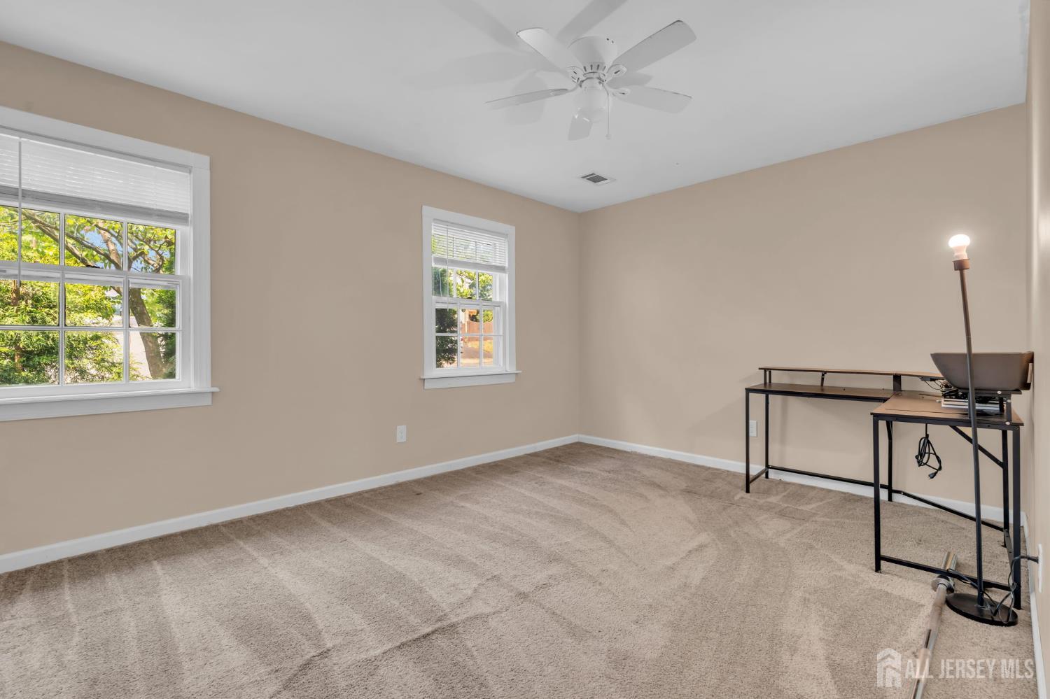 76 Clifton Street Edison NJ 08817