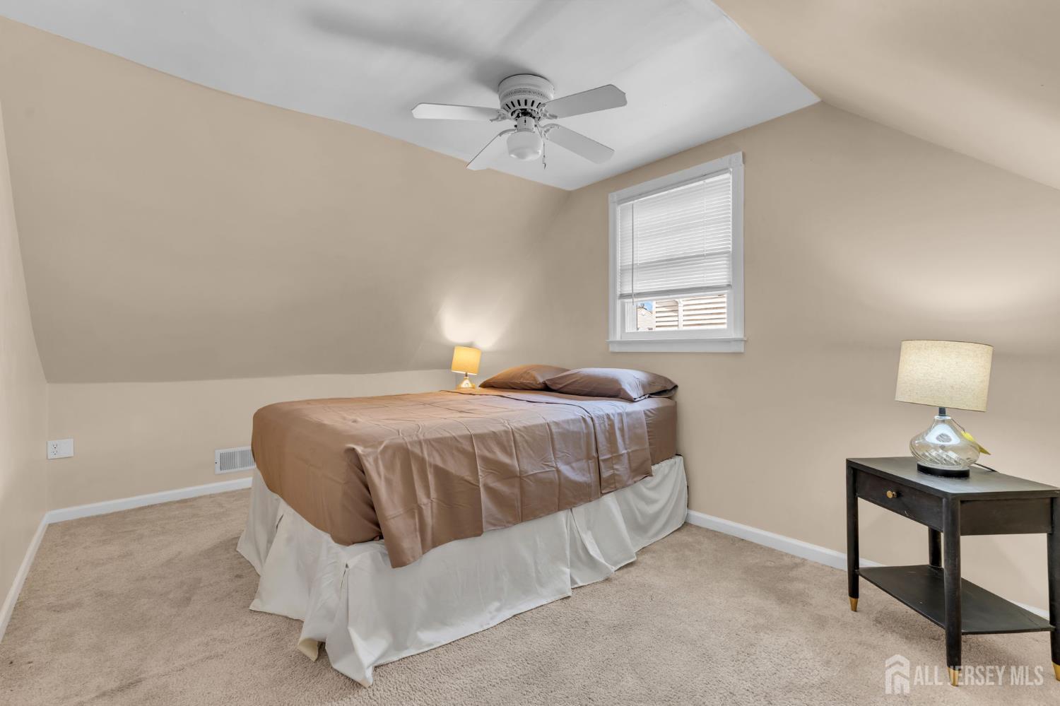 76 Clifton Street Edison NJ 08817
