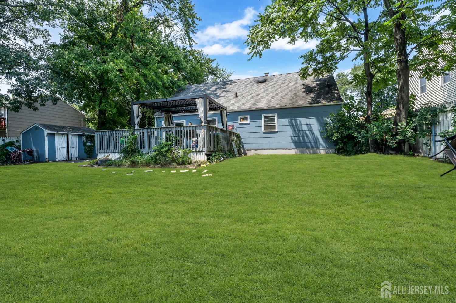 76 Clifton Street Edison NJ 08817