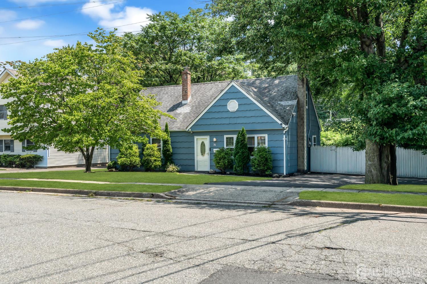 76 Clifton Street Edison NJ 08817