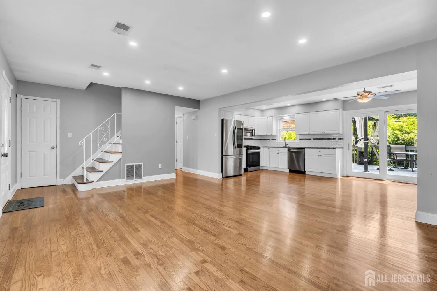 76 Clifton Street Edison NJ 08817