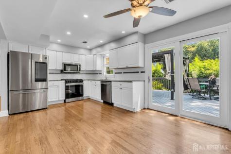 76 Clifton Street Edison NJ 08817