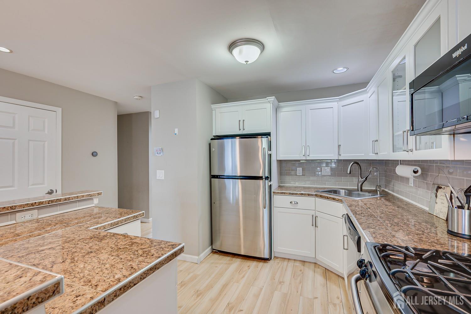 61 Sand Hill Road Jamesburg NJ 08831