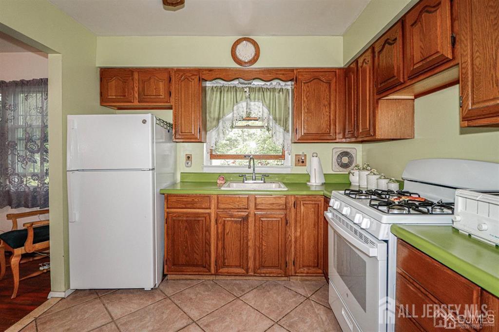 3 Sarno Street Colonia NJ 07067