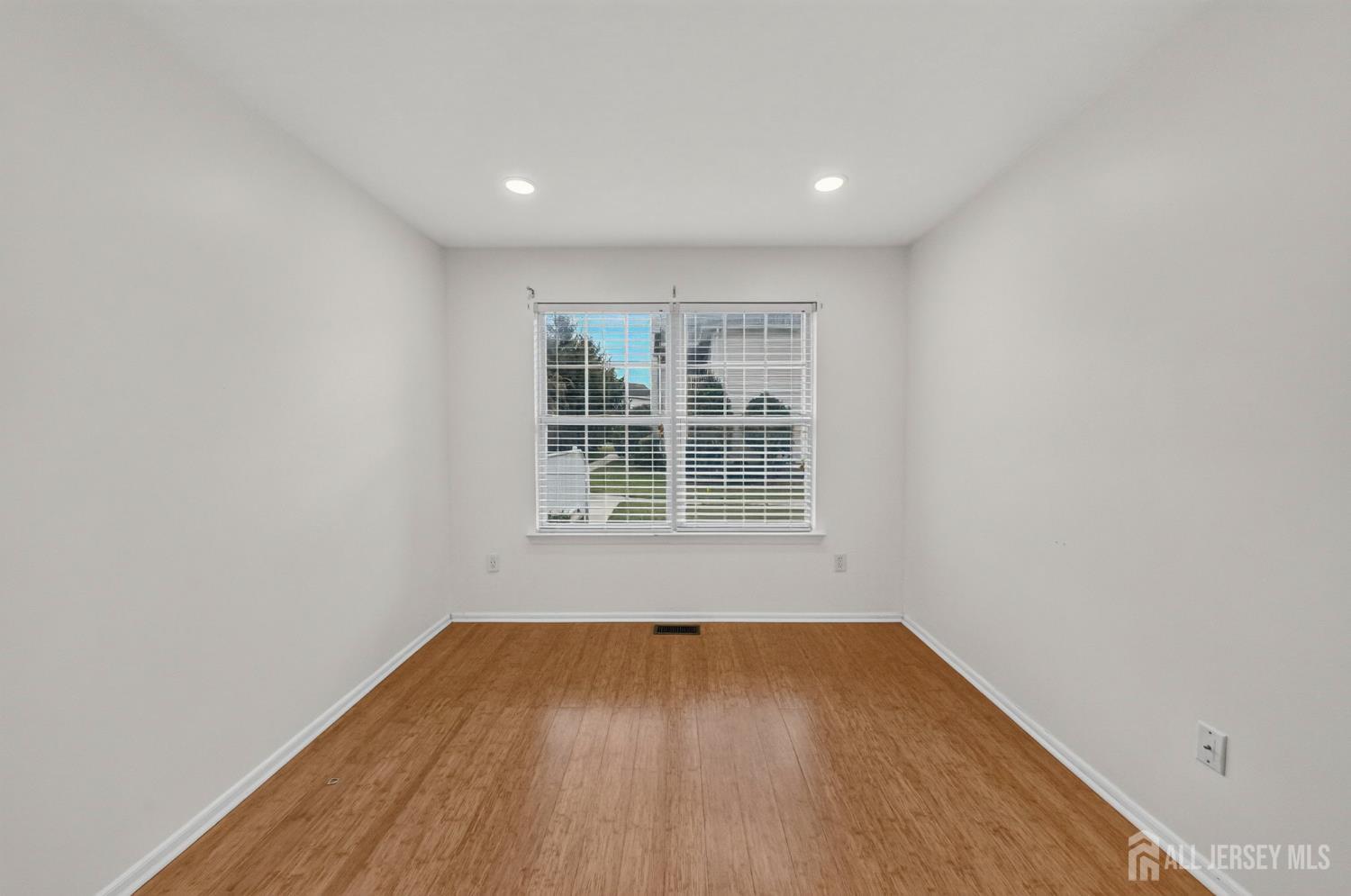 167 Vasser Drive Piscataway NJ 08854
