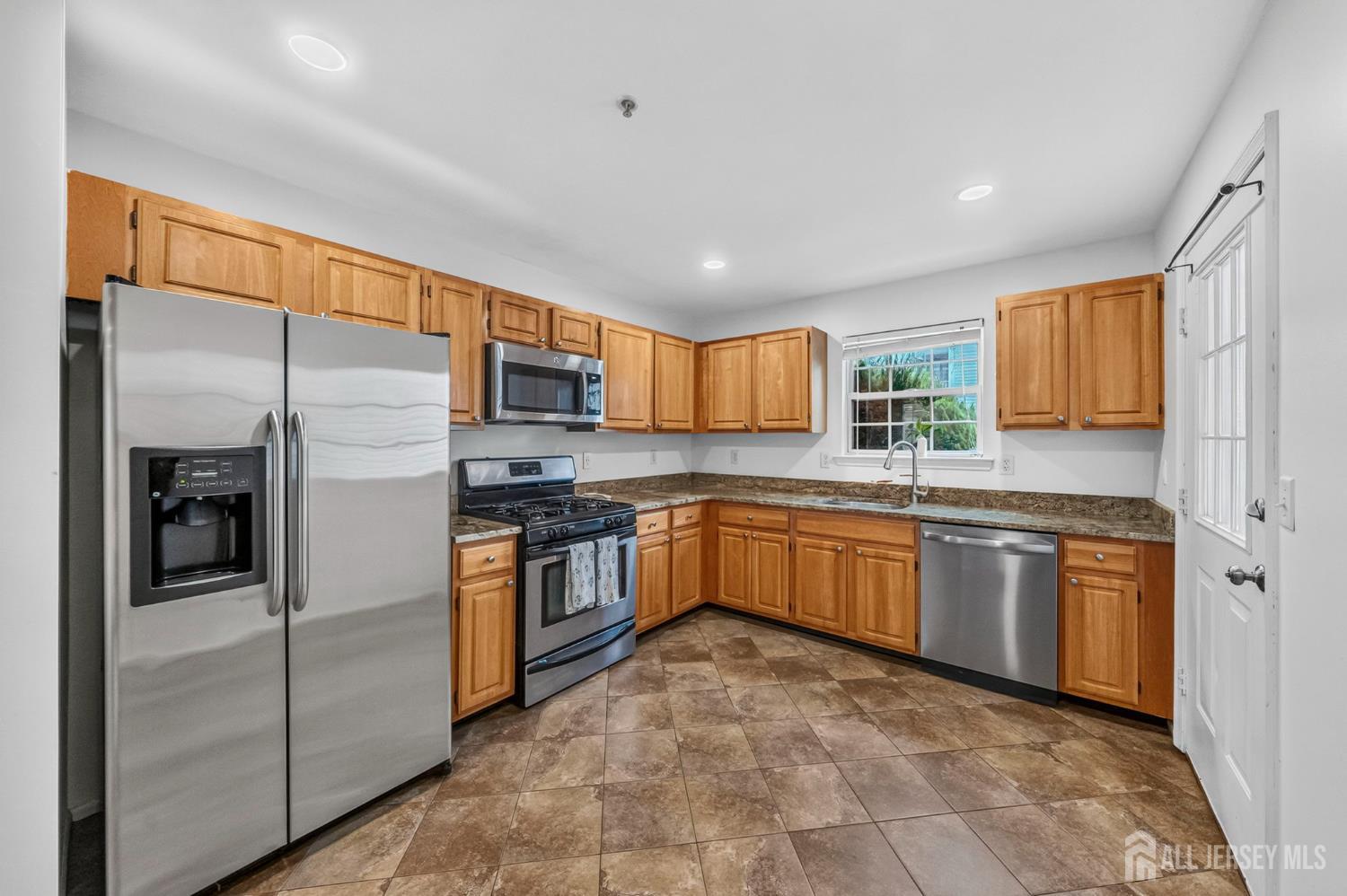 167 Vasser Drive Piscataway NJ 08854