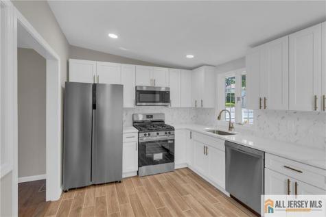 10 Harrison Street Sayreville NJ 08872