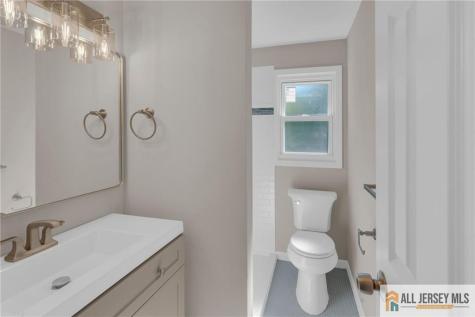 10 Harrison Street Sayreville NJ 08872