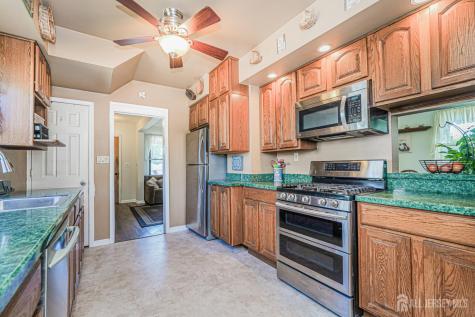 12 Fox Road Edison NJ 08817
