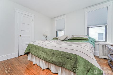 12 Fox Road Edison NJ 08817