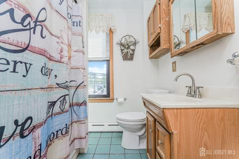 12 Fox Road Edison NJ 08817