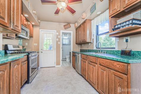 12 Fox Road Edison NJ 08817