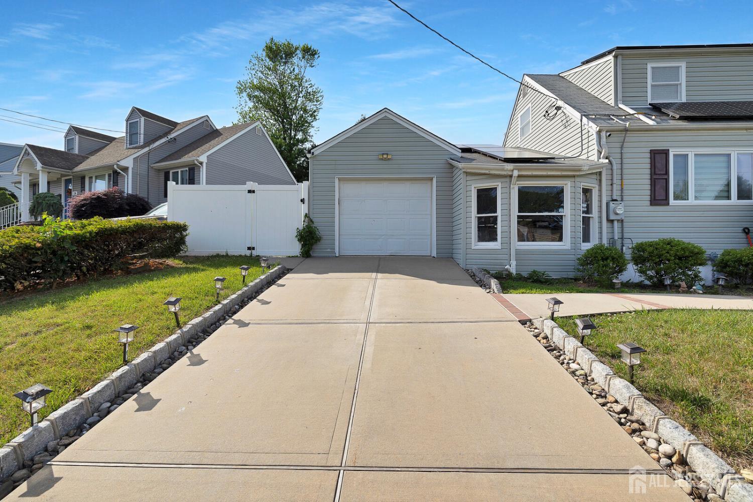 91 Crestview Road Fords NJ 08863
