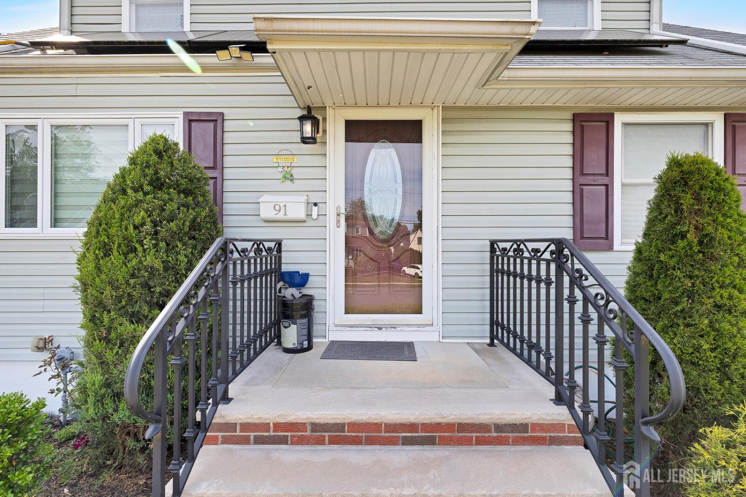 91 Crestview Road Fords NJ 08863