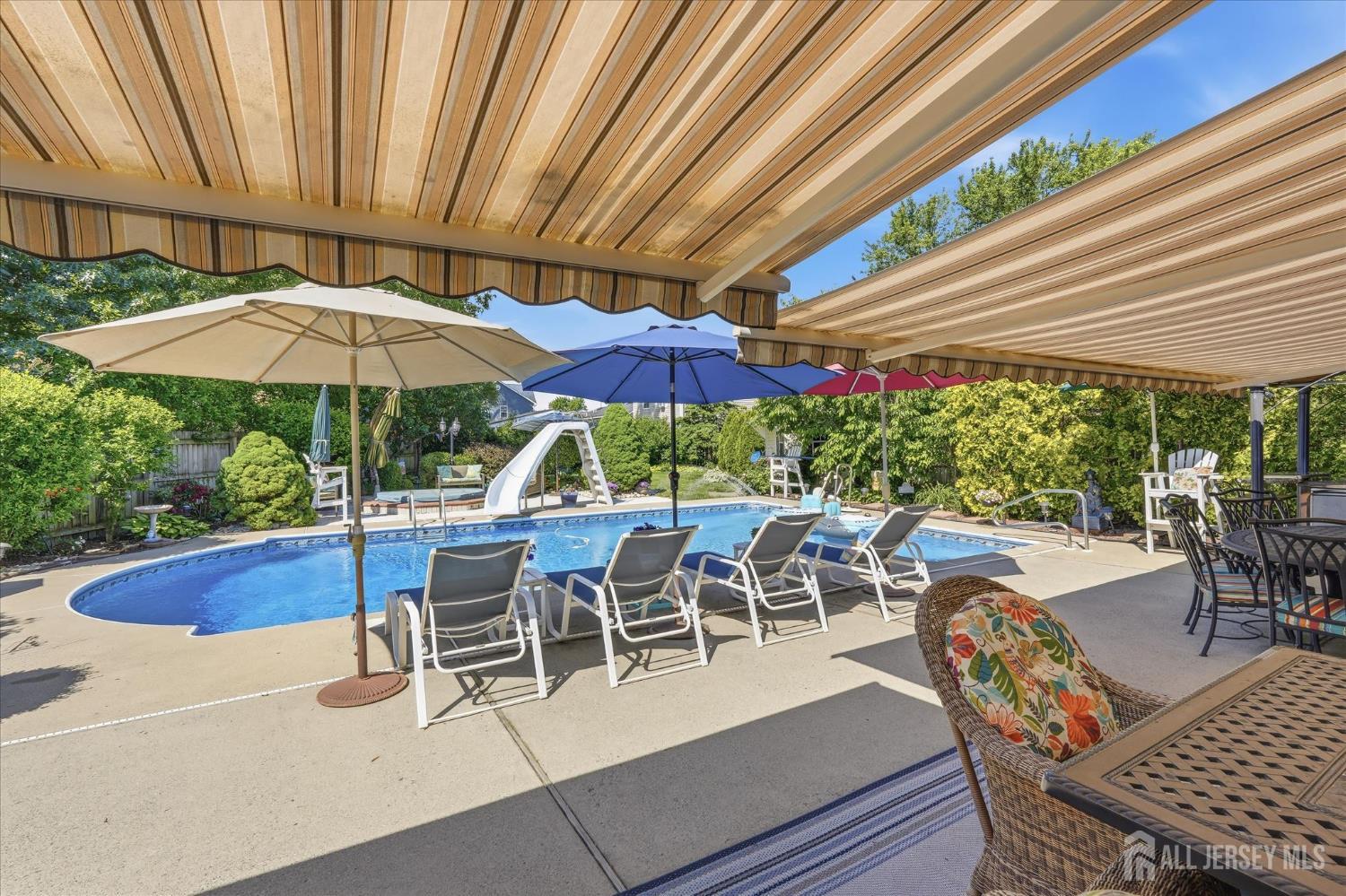902 10th Street Union Beach NJ 07735