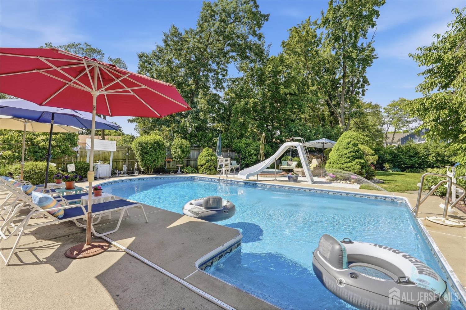 902 10th Street Union Beach NJ 07735