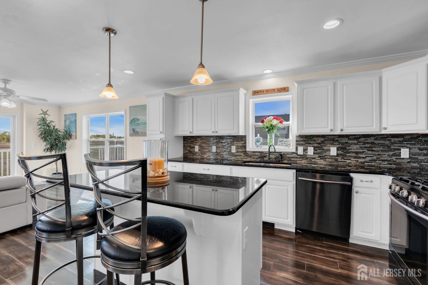 607 Bay Avenue Union Beach NJ 07735