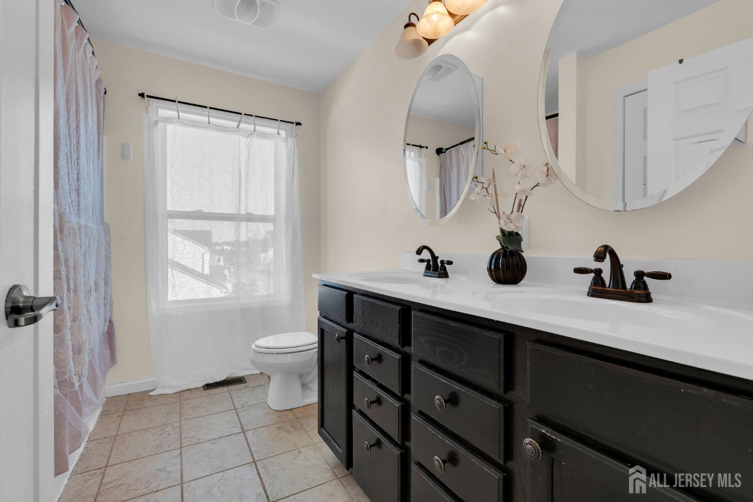 607 Bay Avenue Union Beach NJ 07735