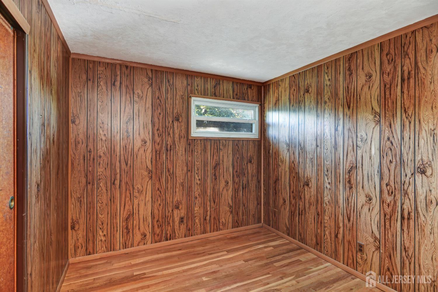 104 Pinetree Drive Sayreville NJ 08859